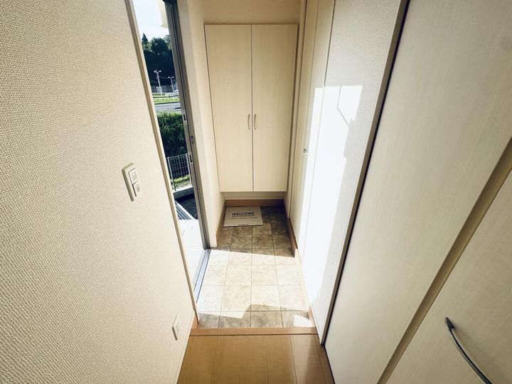 アズール Bの玄関