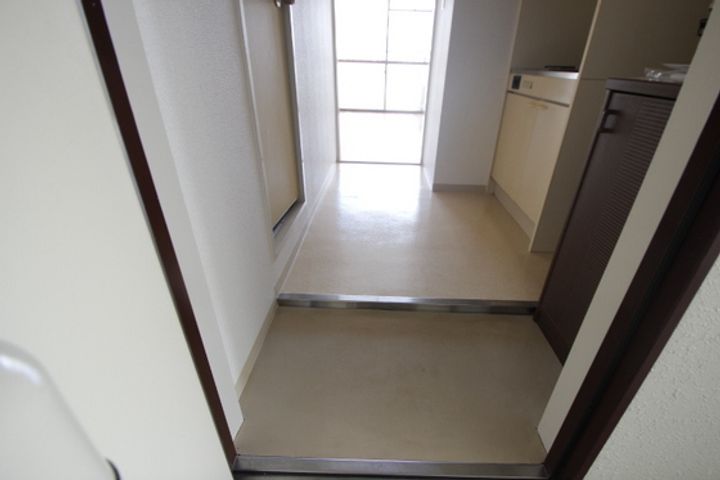 第3山田ビルの玄関