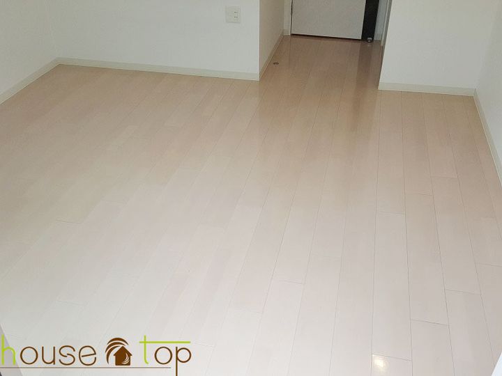 セレニテ甲子園IIの居間