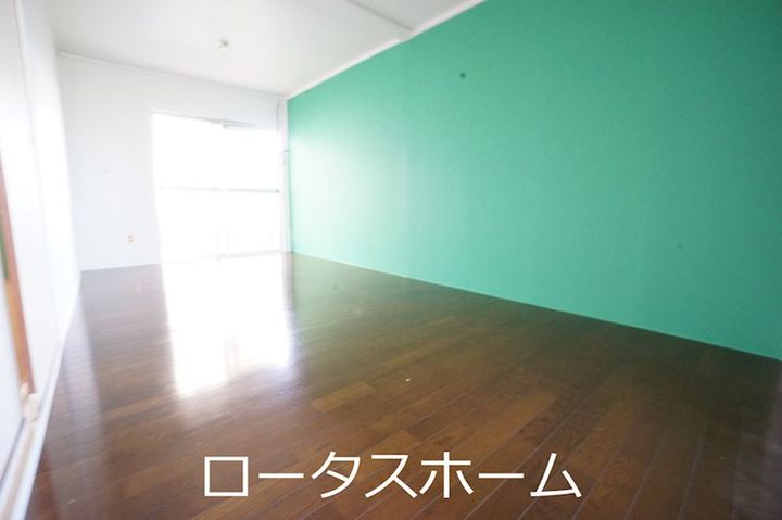 ユーリンカーサーの居間