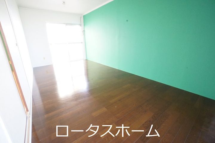 ユーリンカーサーのその他画像