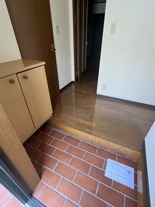 静岡県三島市谷田(一戸建)の賃貸物件の玄関