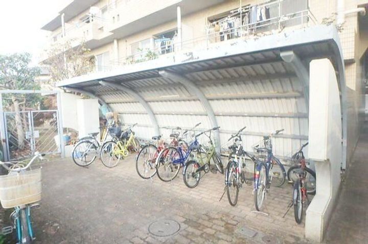 カピス大宮の地図