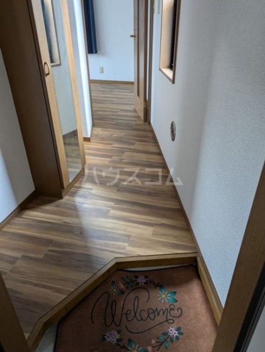 エトワールひばりヶ丘A棟の玄関