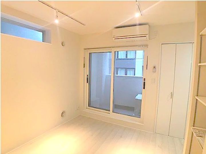 b’CASA HigashiGinzaの居間