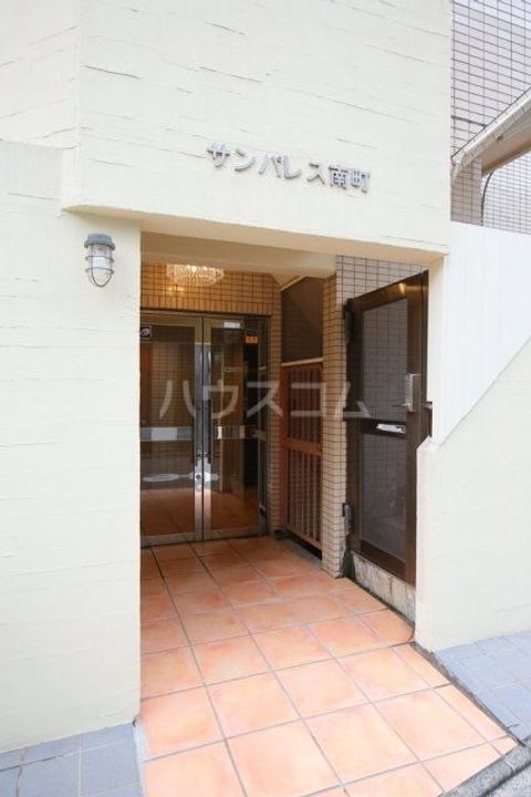 サンパレス南町の地図