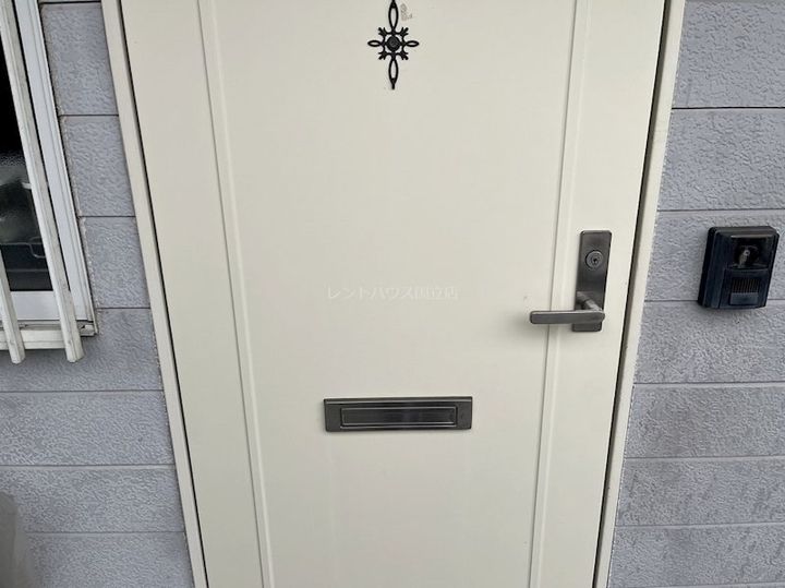 東京都小金井市貫井南町4(アパート)の賃貸物件の玄関