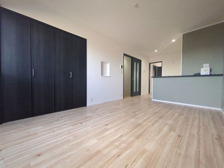 ガレージハウスコスモの居間