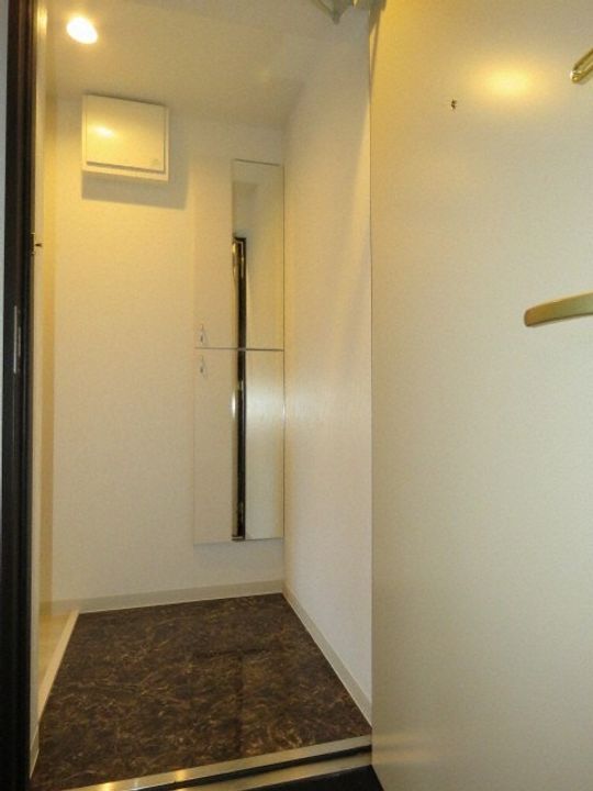 クレステージ手稲の玄関