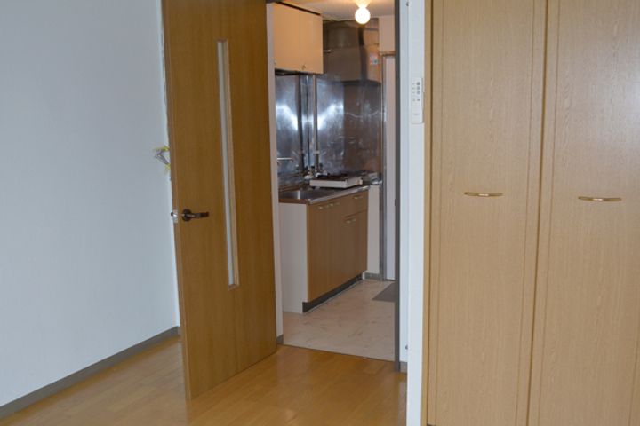 ニューハイツサンシャインの玄関