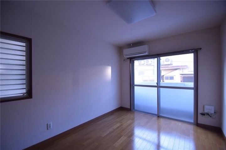 ノーブルハイツ清心町の居間