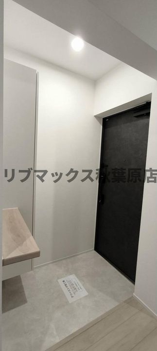 KOUSOU秋葉原の玄関