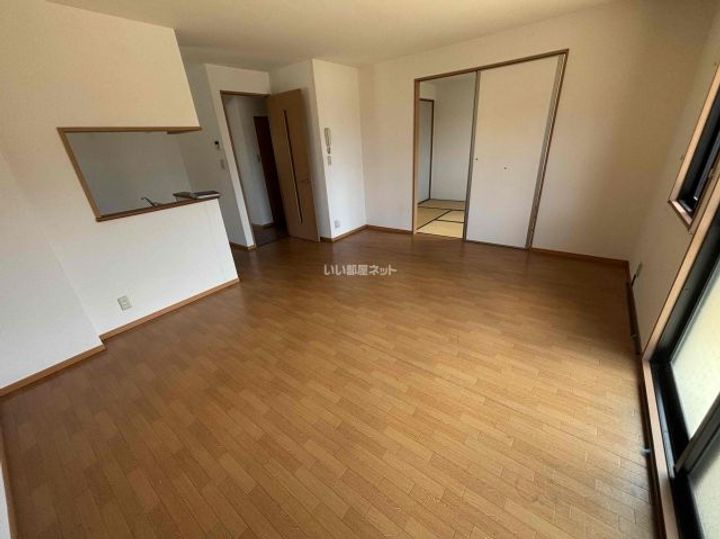 兵庫県三木市大村(アパート)の賃貸物件の居間