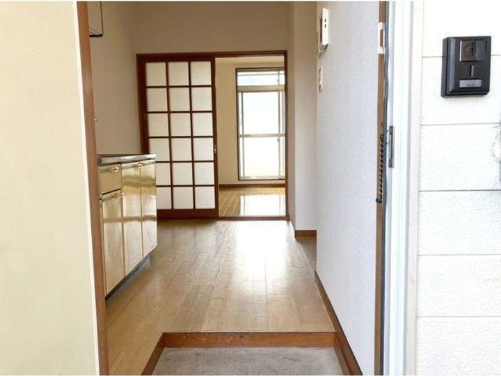 デラシオン旭の玄関