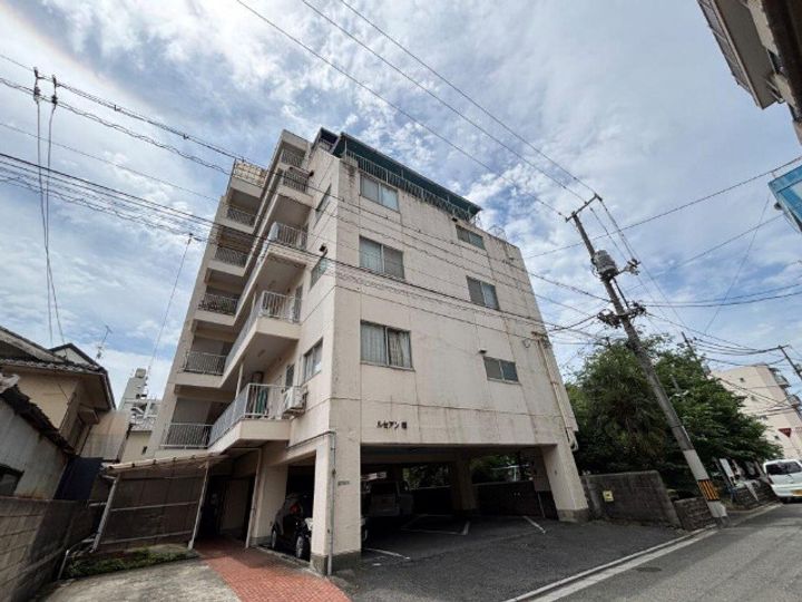ルセアン曙の外観