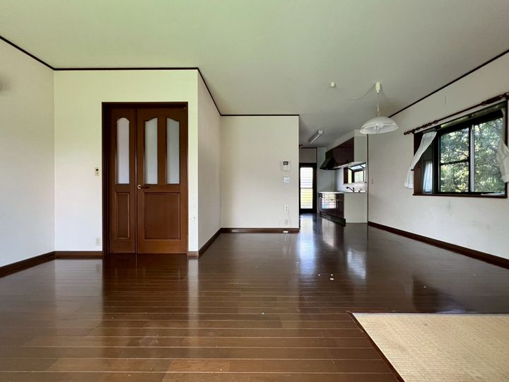 大分県大分市公園通り1(一戸建)の賃貸物件の居間