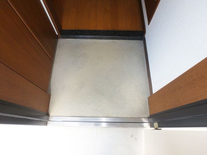 サニーホームズ末広の玄関