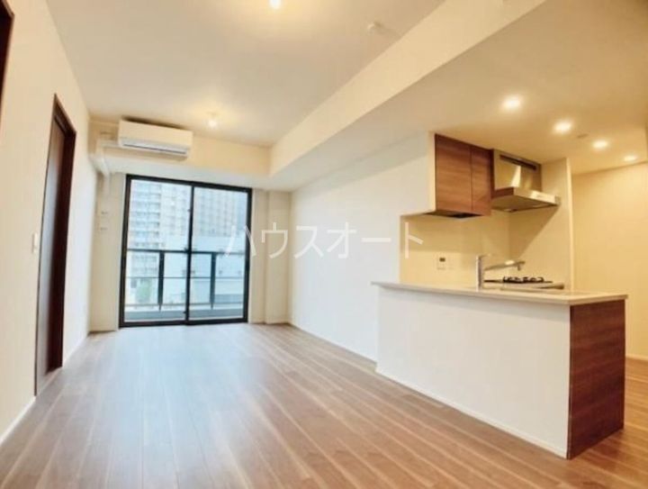 BrilliaTower上野池之端の居間