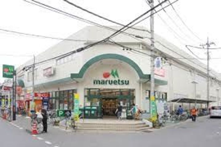 アムール ラ ペの周辺