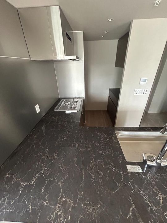 東京都港区海岸1(マンション)の賃貸物件のキッチン