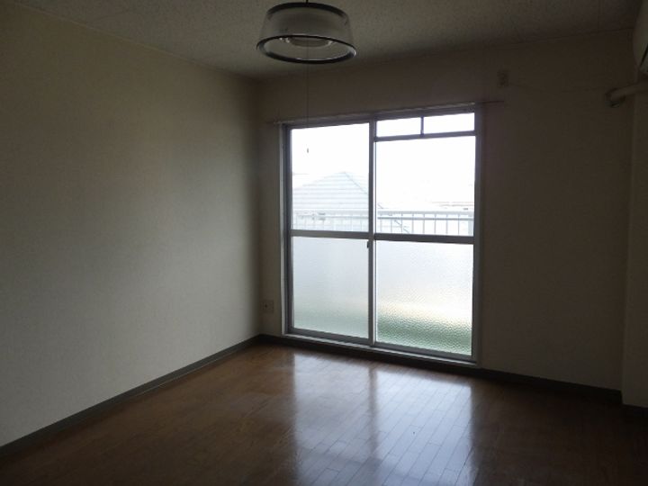 岡山県倉敷市児島小川5(マンション)の賃貸物件の居間