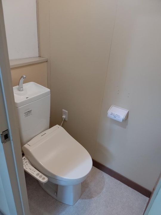 福井ビルの内装