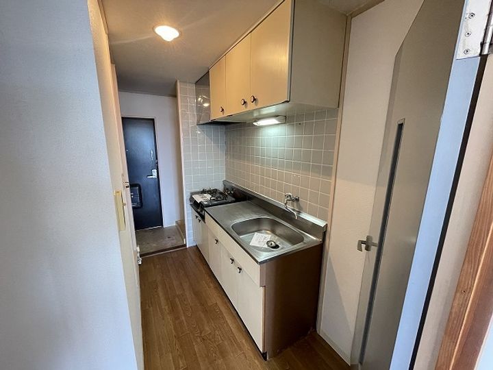 Bハウジングのキッチン