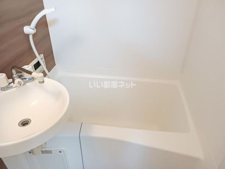 シューフルール IIIの風呂