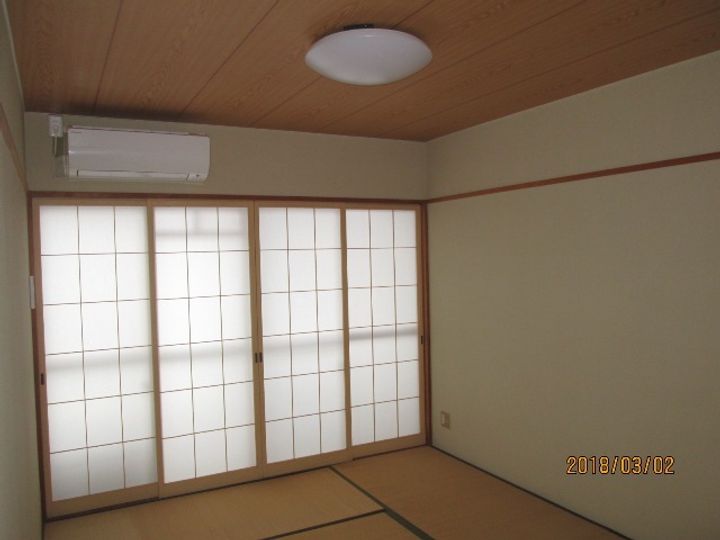 コーポ アダチの居間