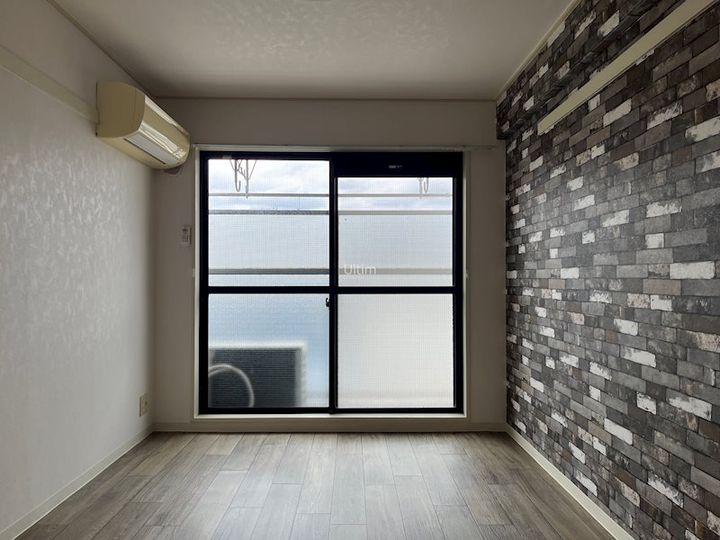 セシール太秦の内装