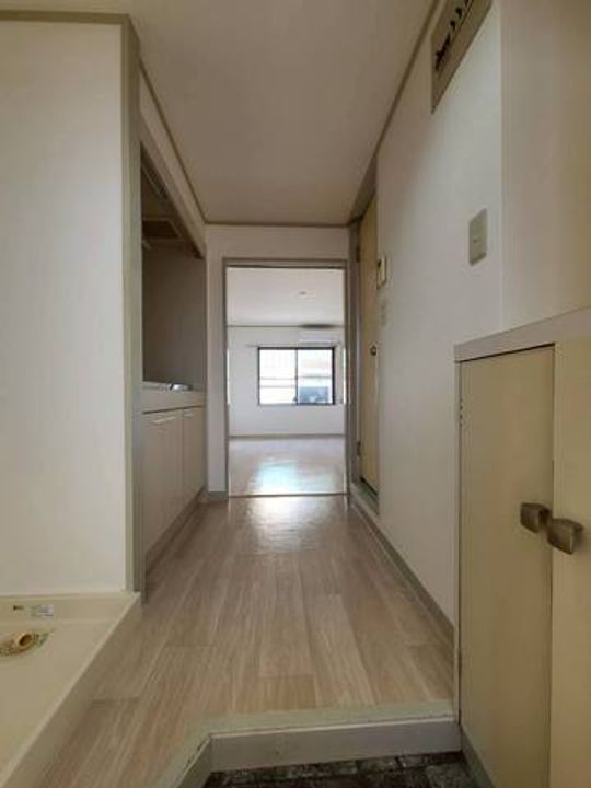 ライフイン芦屋の玄関