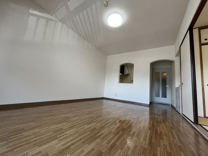 エストマノワール土田の居間