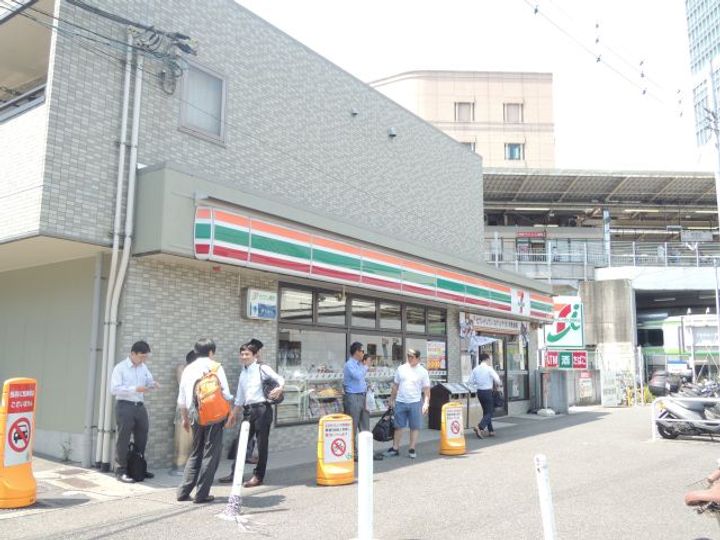 篠原コーポラスC棟の周辺