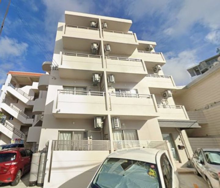 プレサント安里ヒルズ(TA)の外観