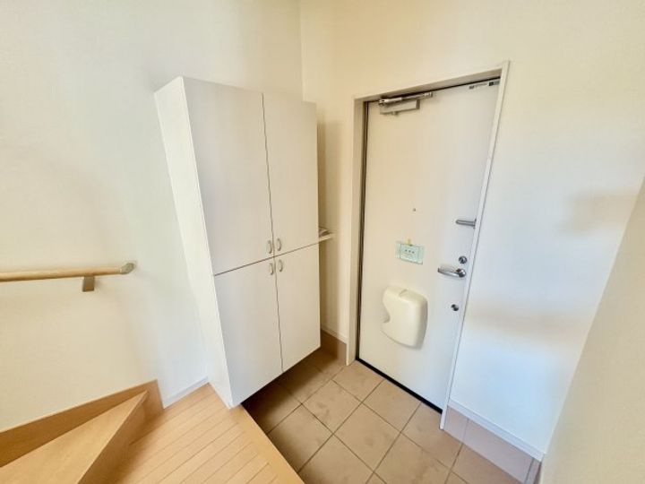 岡山県岡山市北区京橋南町(一戸建)の賃貸物件の玄関