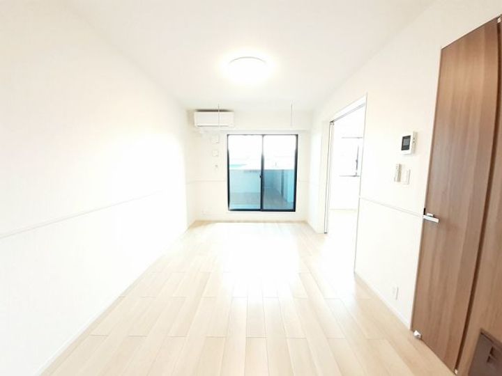 カーサ・プラシードの居間