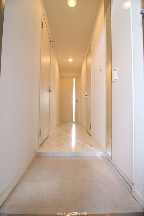 ノースステイツ片野の玄関