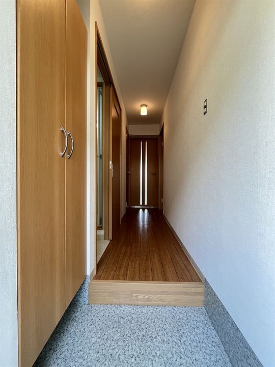 静岡県浜松市中央区上新屋町(マンション)の賃貸物件の玄関