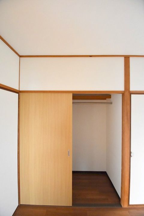 脇中ビルの内装