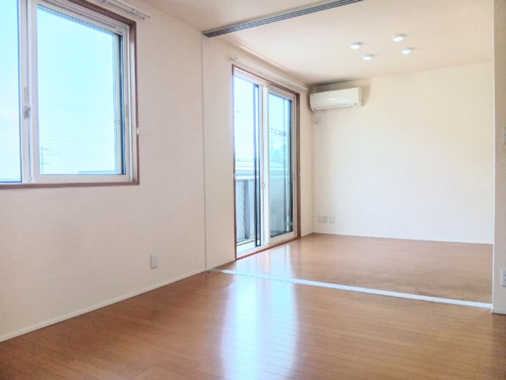 シャーメゾン宮ノ前(小川町柴原)の居間