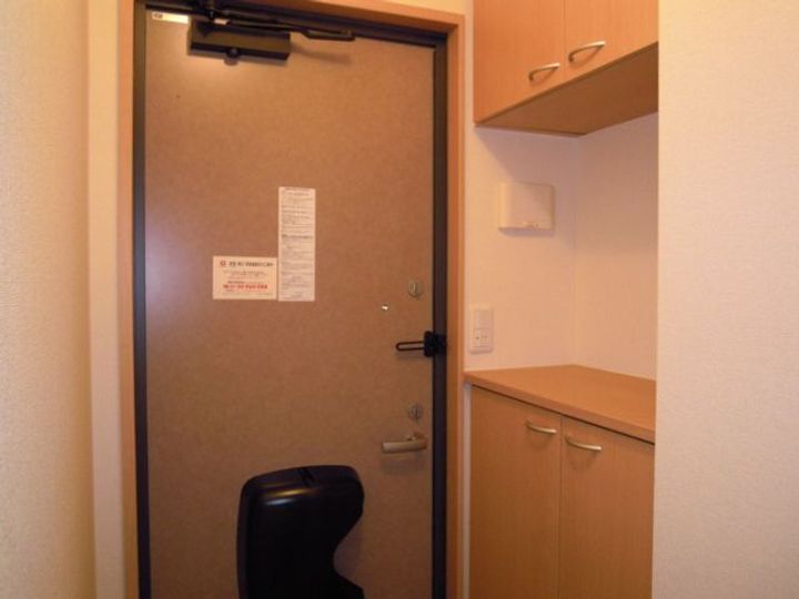 福島県いわき市常磐下湯長谷町道下(アパート)の賃貸物件の玄関