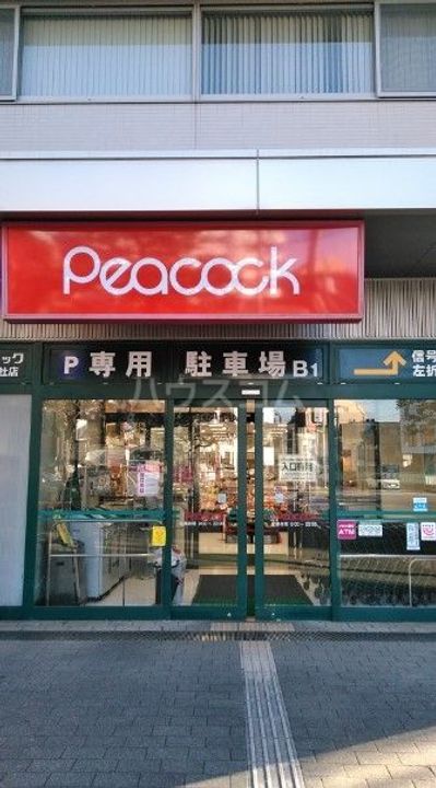 ル・コリエの周辺