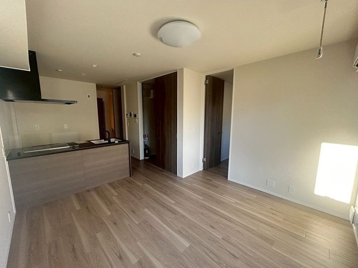 神奈川県茅ヶ崎市赤松町(マンション)の賃貸物件の居間