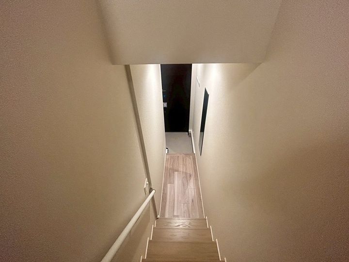 神奈川県茅ヶ崎市赤松町(マンション)の賃貸物件の玄関