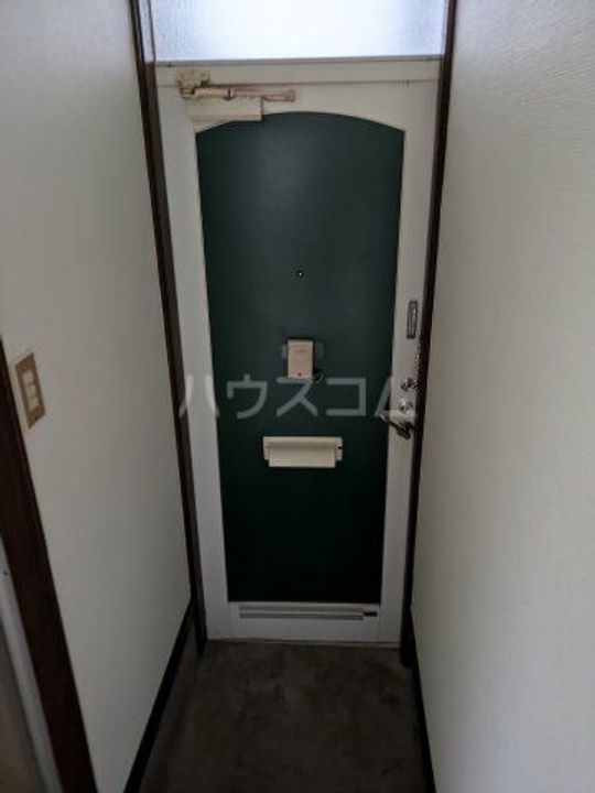 スリーウッド成増の玄関