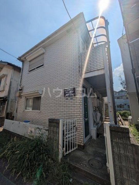 スリーウッド成増の外観