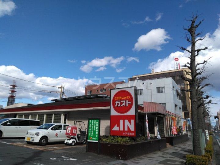 レオパレスPureの周辺