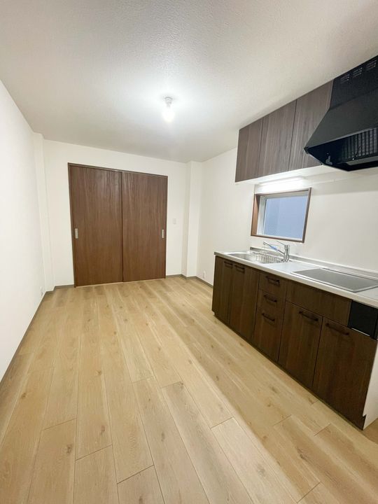 ネイビーハウスの居間