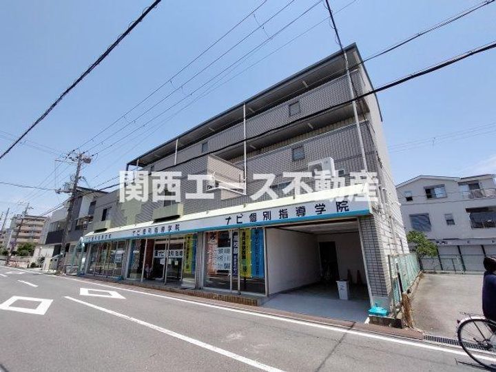 大阪府大東市明美の里町(マンション)の賃貸物件の外観