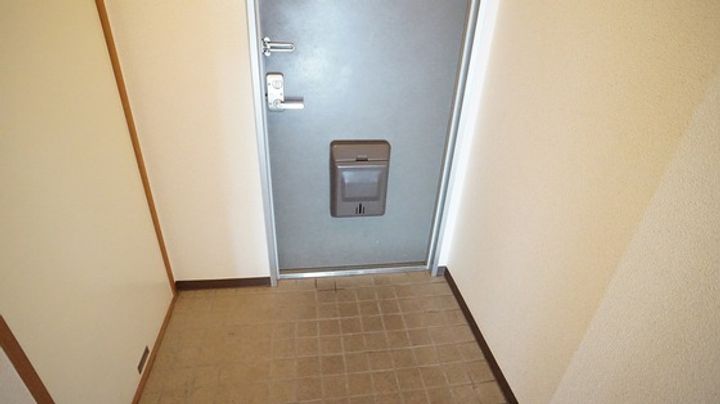 白子駅前 ボヌールの玄関